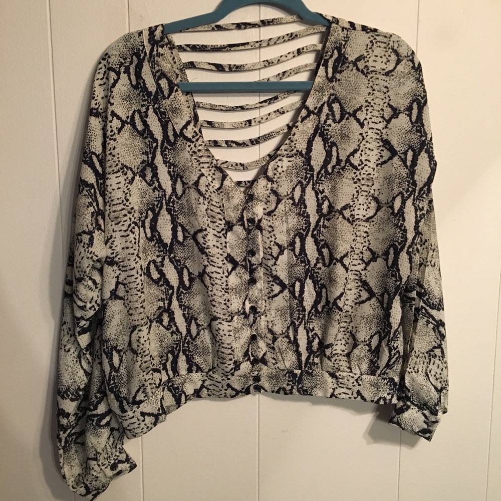 Shear crop top size L